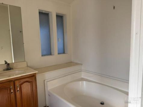 8149 D Street Windsor CA 95492