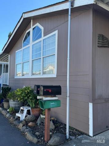 8149 D Street Windsor CA 95492