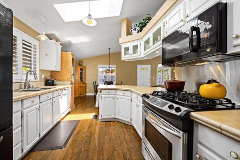 131 Oakwood Drive Petaluma CA 94954