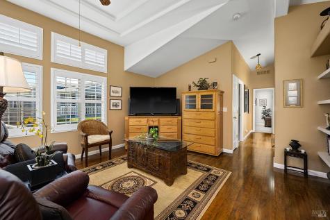 131 Oakwood Drive Petaluma CA 94954