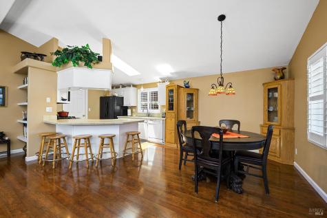 131 Oakwood Drive Petaluma CA 94954