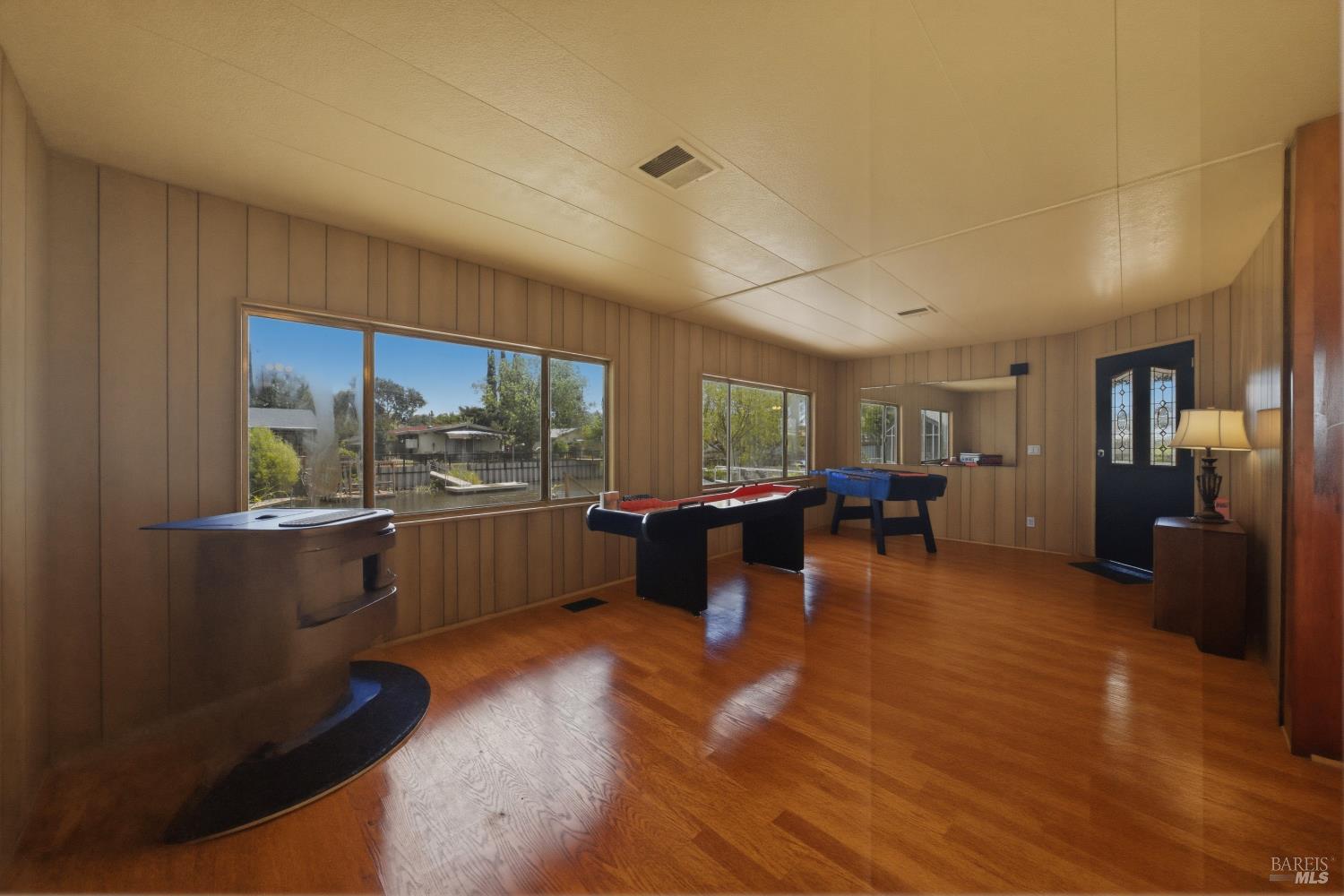 7272 Anchor Drive Clearlake CA 95422