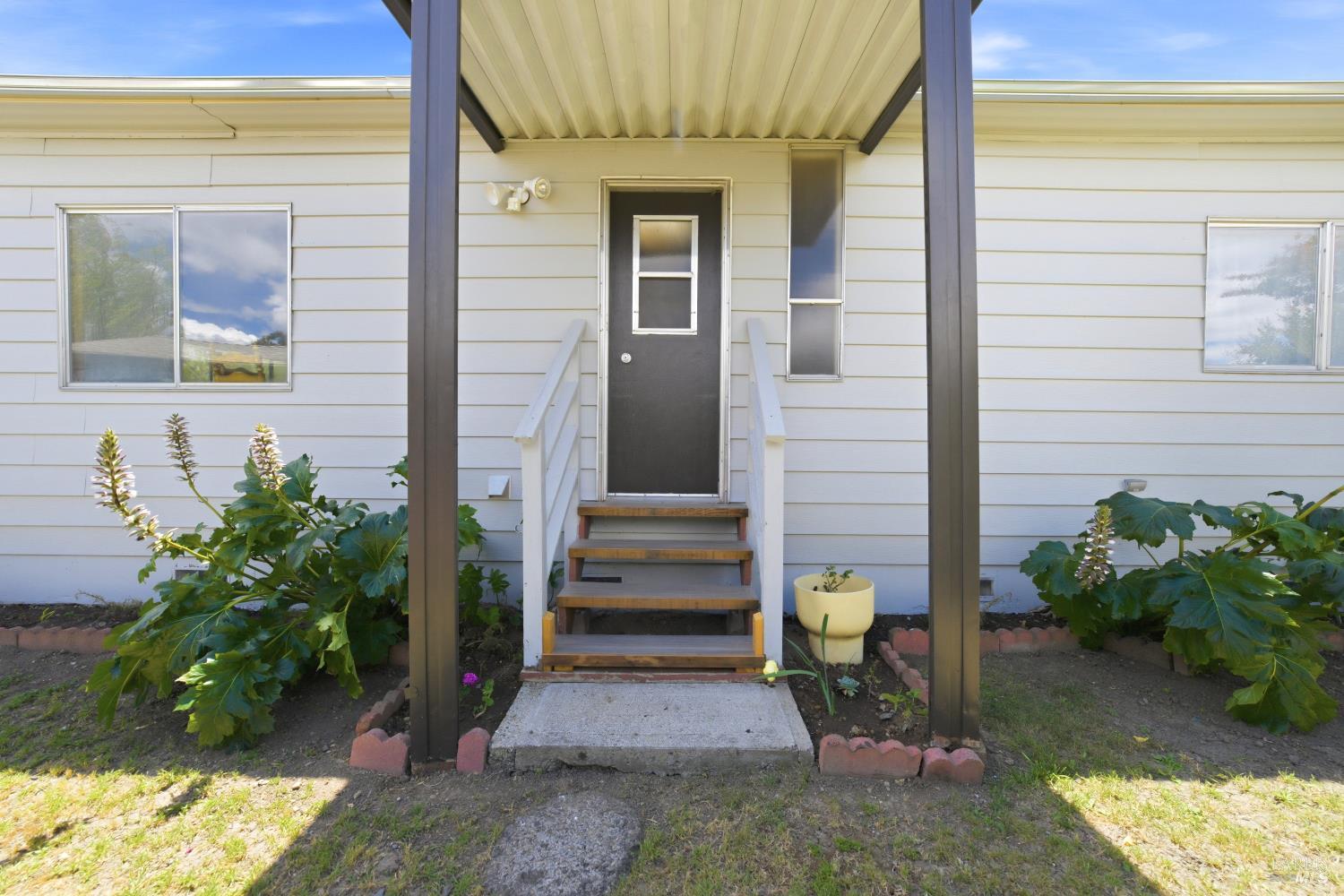 7272 Anchor Drive Clearlake CA 95422