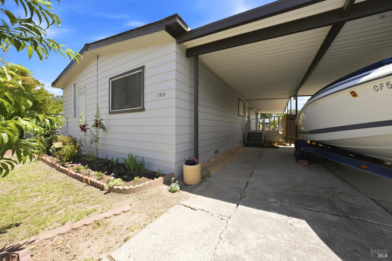 7272 Anchor Drive Clearlake CA 95422