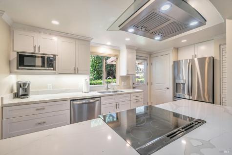 103 Glenoak Court Santa Rosa CA 95405