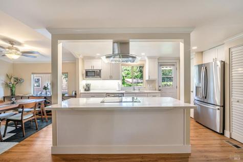 103 Glenoak Court Santa Rosa CA 95405