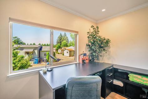 103 Glenoak Court Santa Rosa CA 95405