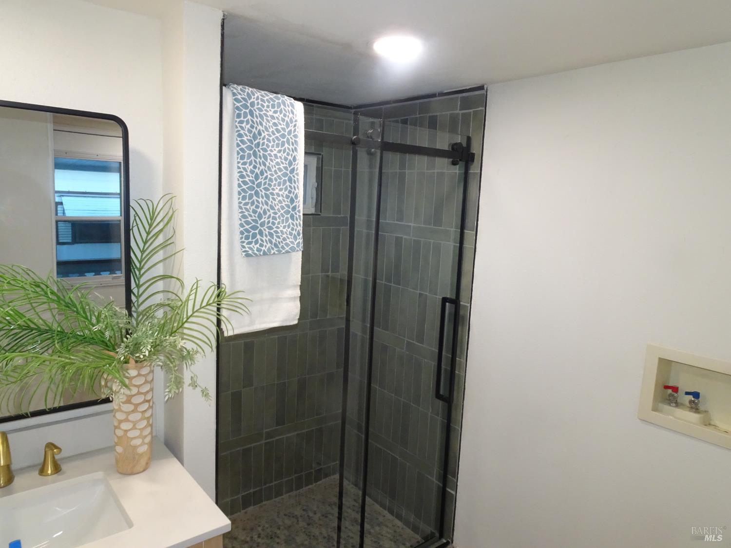 700 Shady Glen Avenue Vacaville CA 95688