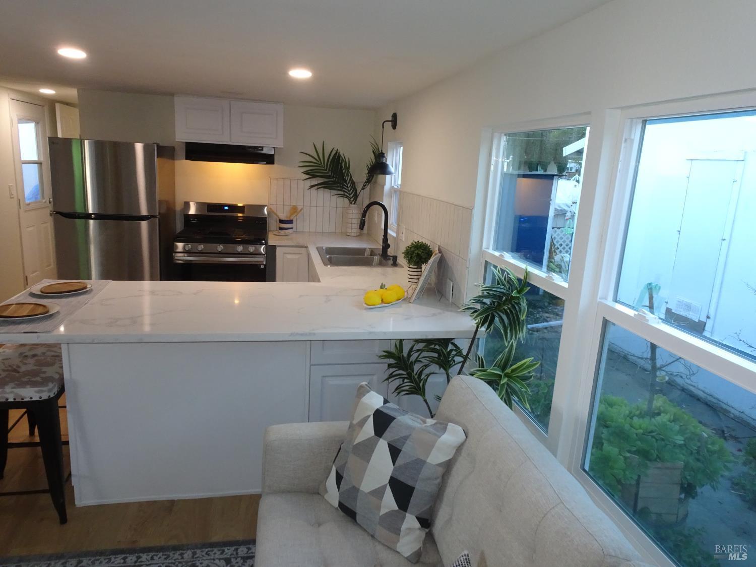 700 Shady Glen Avenue Vacaville CA 95688