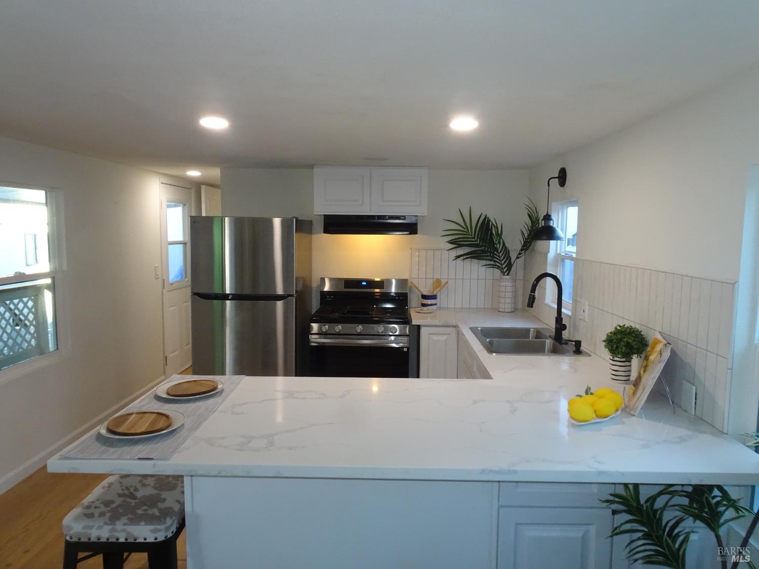 700 Shady Glen Avenue Vacaville CA 95688