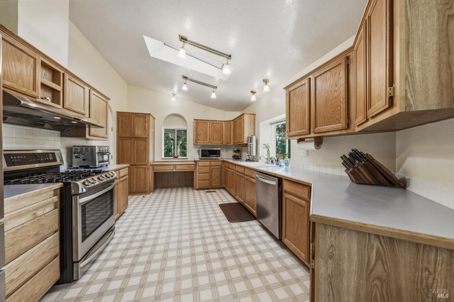 12431 Elk Mountain Road Upper Lake CA 95485
