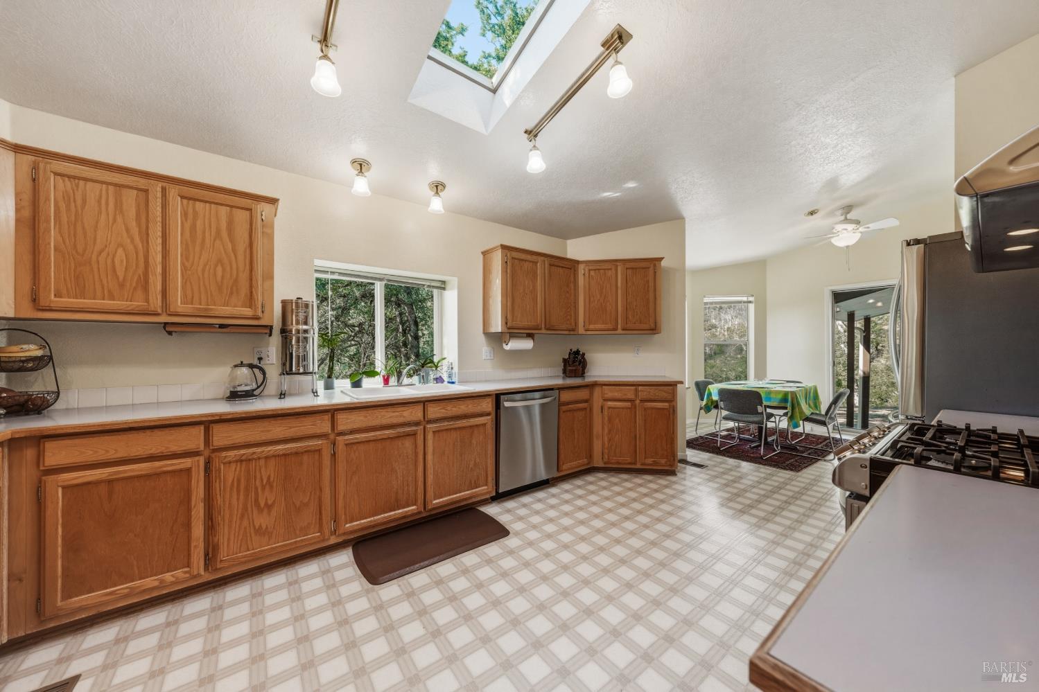 12431 Elk Mountain Road Upper Lake CA 95485