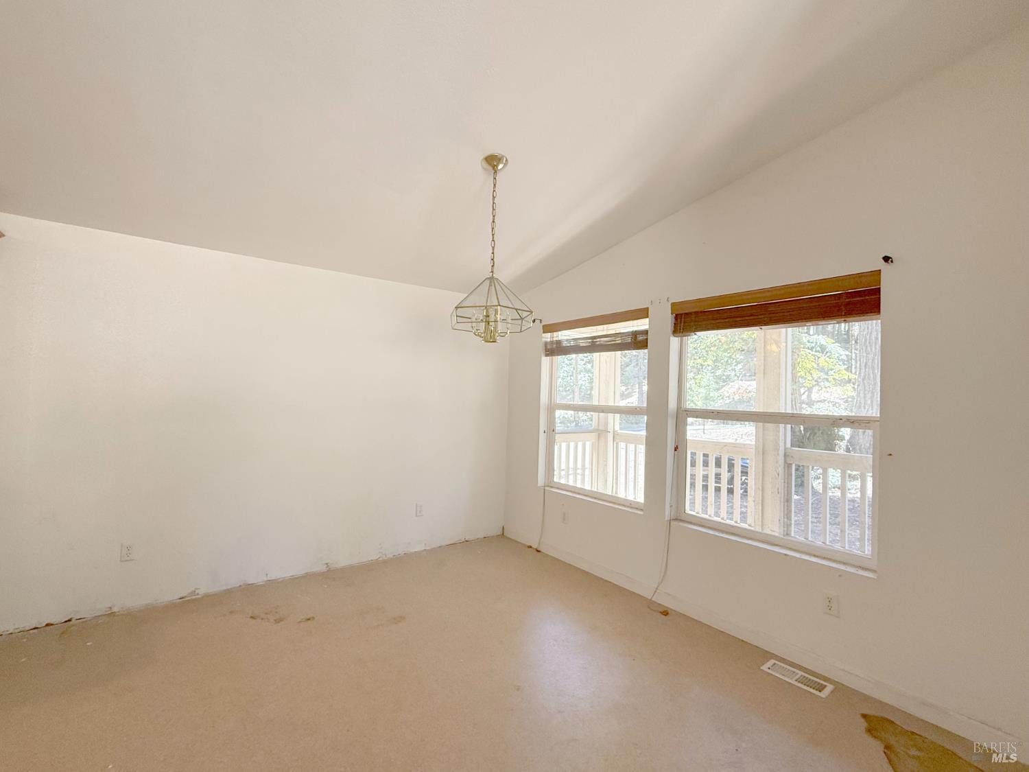 24259 Lilac Road Willits CA 95490