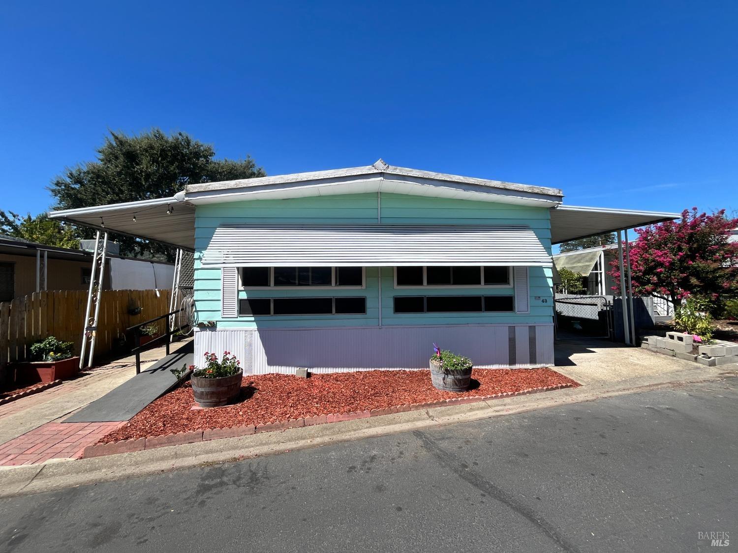 660 Leslie Street Ukiah CA 95482