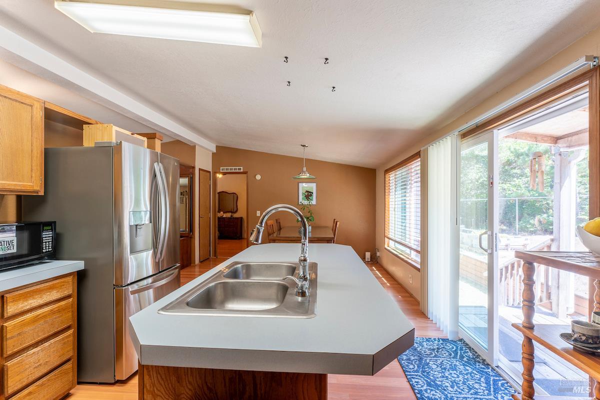 31290 Thomas Lane Fort Bragg CA 95437