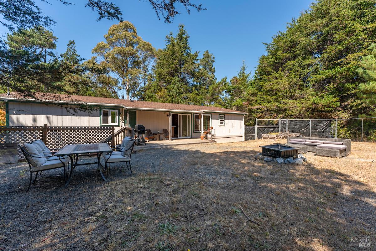 31290 Thomas Lane Fort Bragg CA 95437