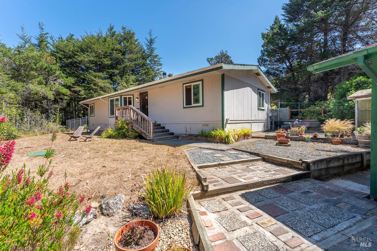 31290 Thomas Lane Fort Bragg CA 95437