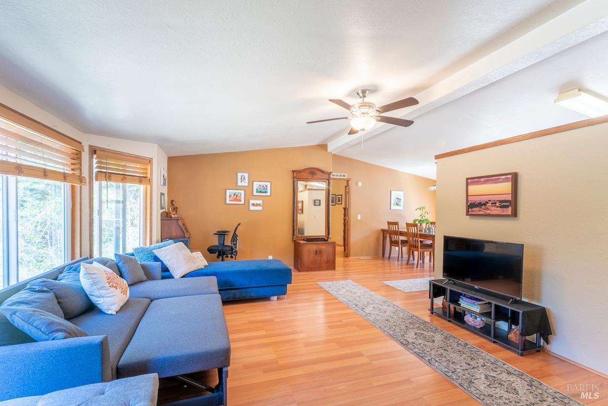 31290 Thomas Lane Fort Bragg CA 95437