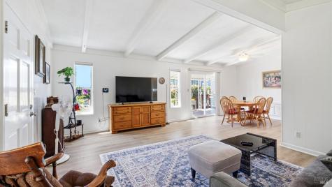 48 Shadyleaf Court Santa Rosa CA 95409