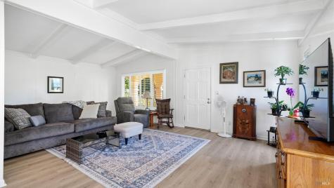 48 Shadyleaf Court Santa Rosa CA 95409
