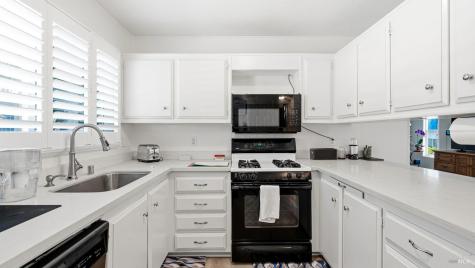 48 Shadyleaf Court Santa Rosa CA 95409