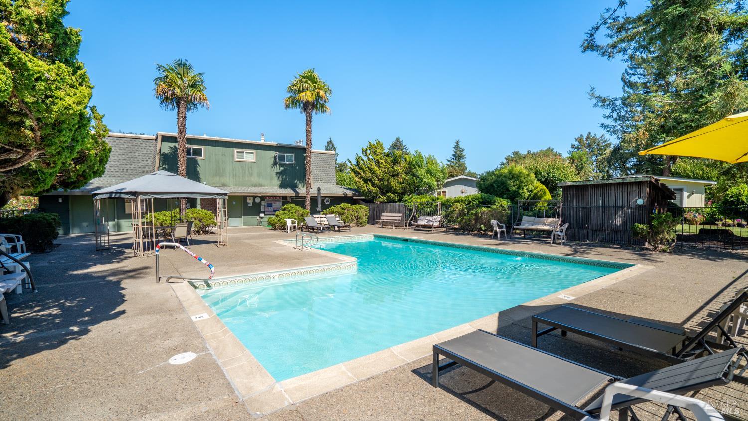 48 Shadyleaf Court Santa Rosa CA 95409