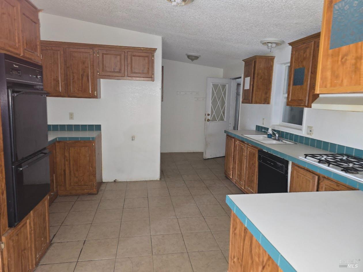 21441 Pineview Drive Willits CA 95490
