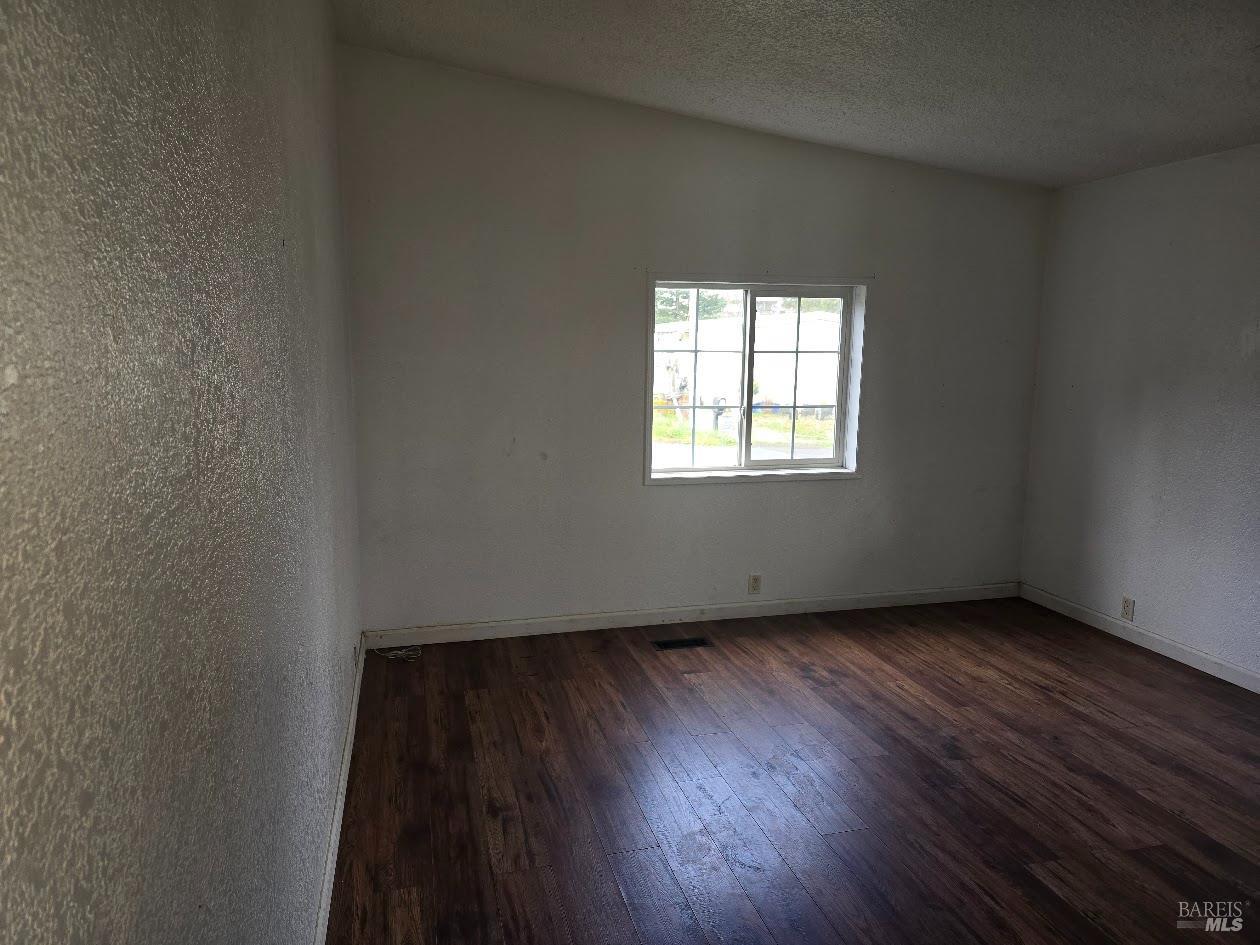 21441 Pineview Drive Willits CA 95490