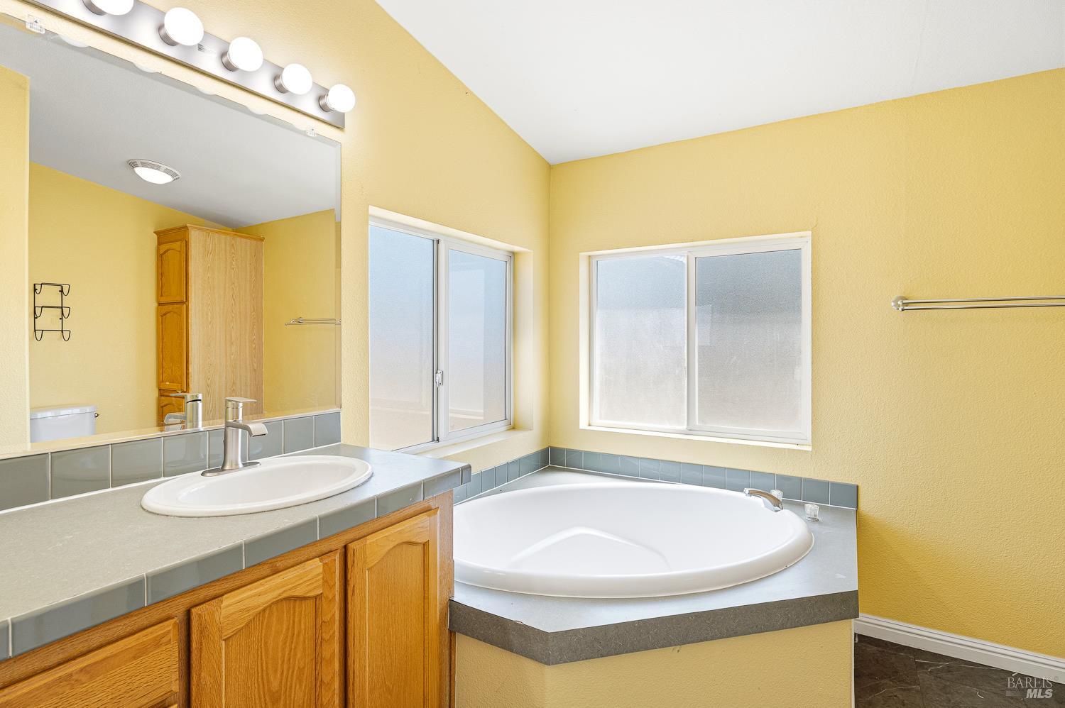 9017 Colony Drive Redwood Valley CA 95470