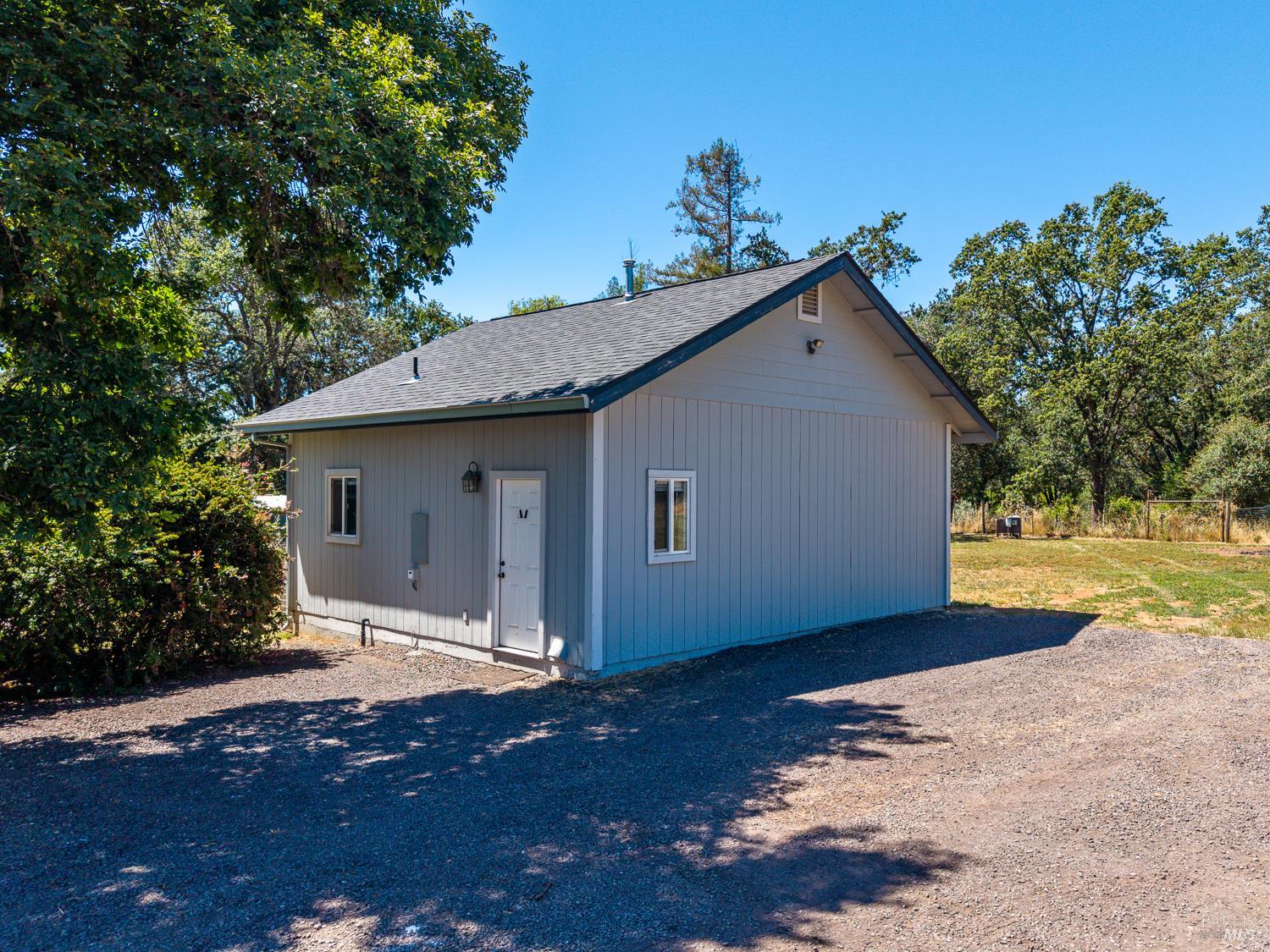9017 Colony Drive Redwood Valley CA 95470