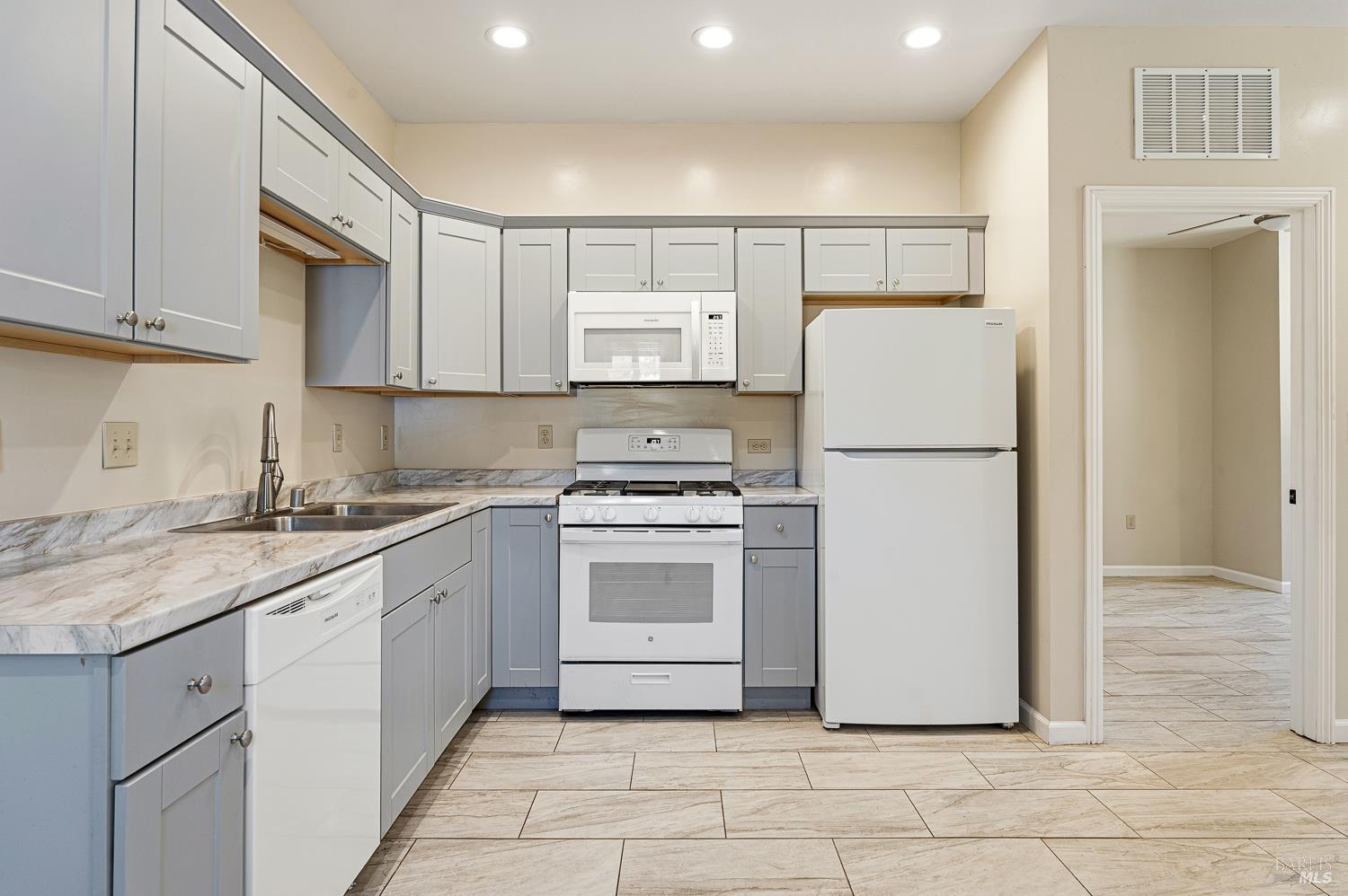 9017 Colony Drive Redwood Valley CA 95470
