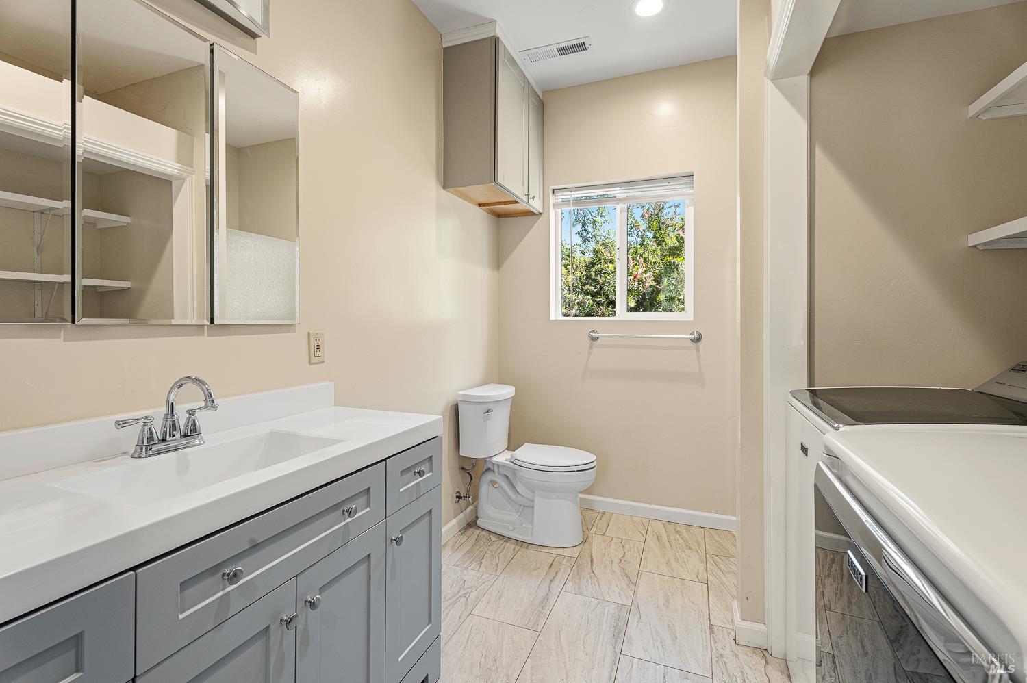 9017 Colony Drive Redwood Valley CA 95470
