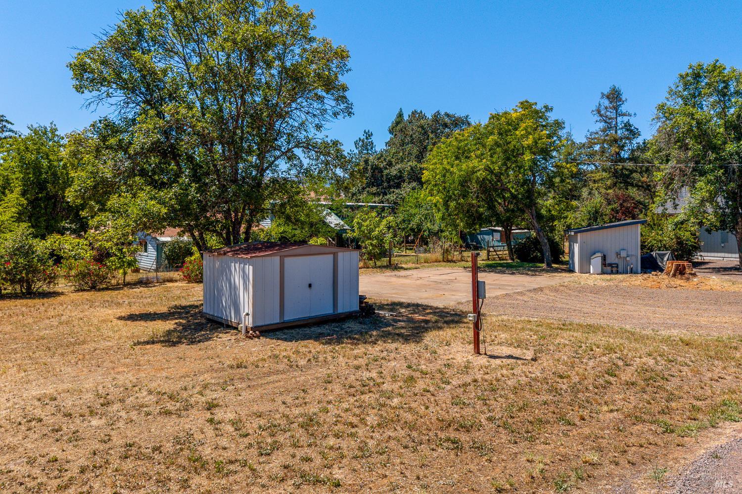 9017 Colony Drive Redwood Valley CA 95470