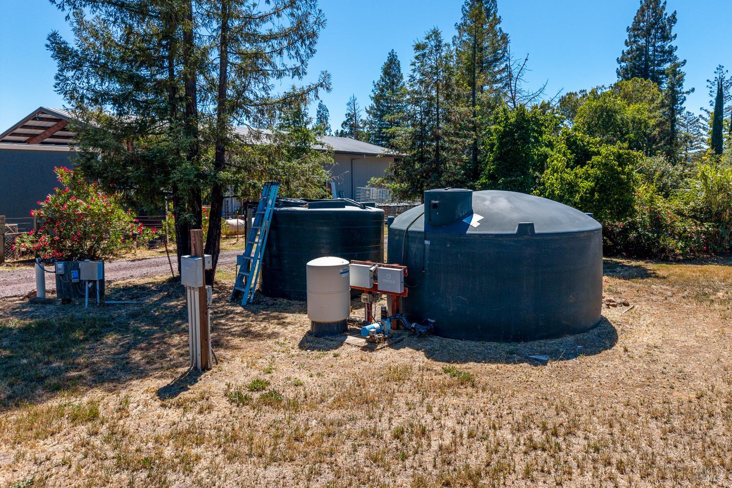 9017 Colony Drive Redwood Valley CA 95470
