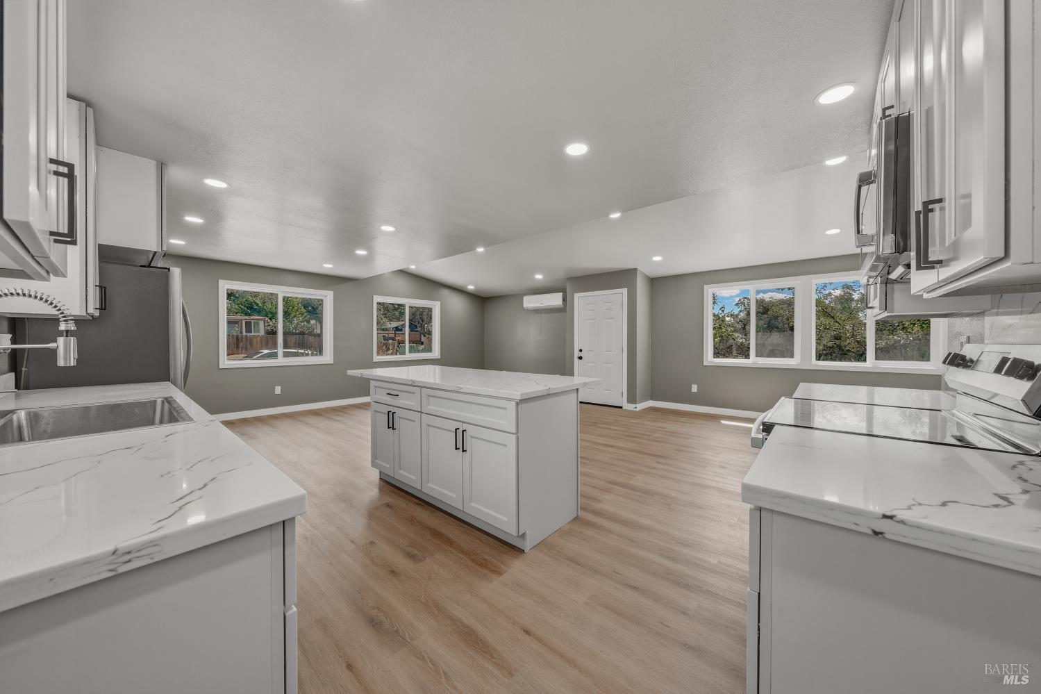 15980 32nd Avenue Clearlake CA 95422