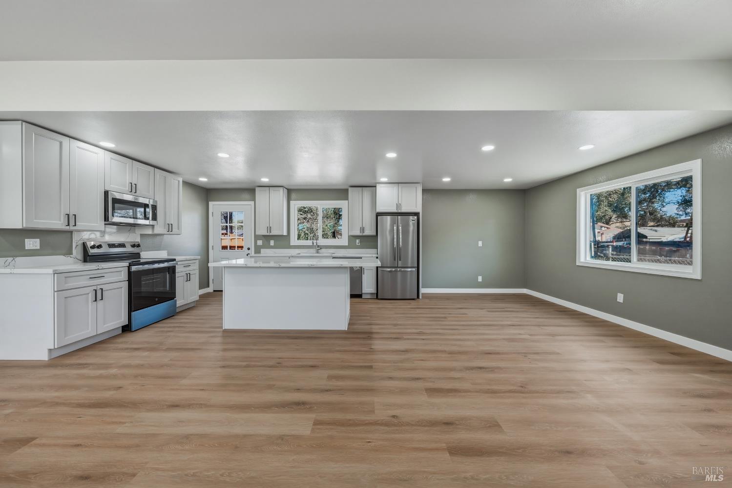 15980 32nd Avenue Clearlake CA 95422
