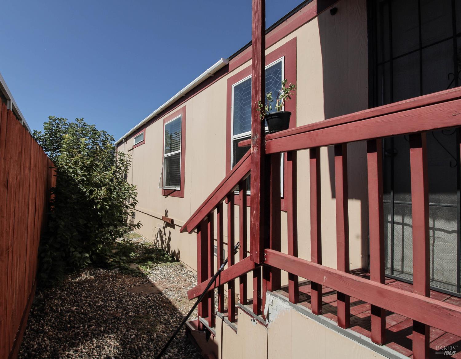 8 Mast Drive Suisun City CA 94585