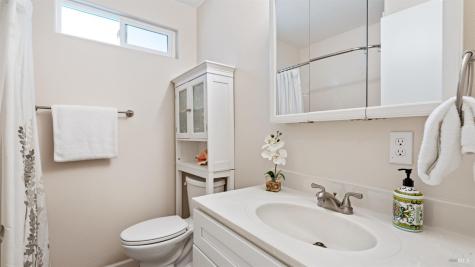 123 Ensenada Drive Novato CA 94949