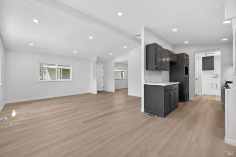 42 Redwing Drive Santa Rosa CA 95409