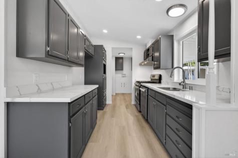 42 Redwing Drive Santa Rosa CA 95409