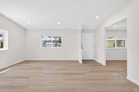 42 Redwing Drive Santa Rosa CA 95409
