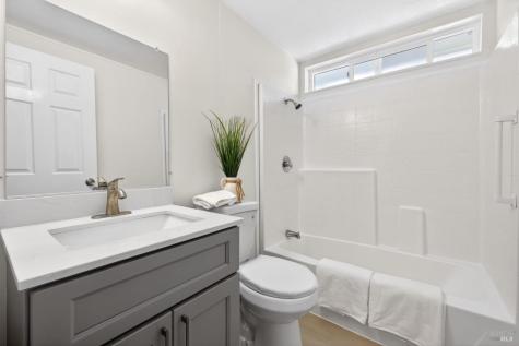 42 Redwing Drive Santa Rosa CA 95409
