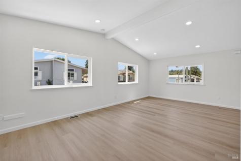 42 Redwing Drive Santa Rosa CA 95409