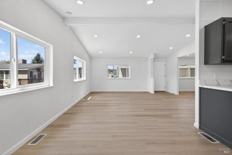 42 Redwing Drive Santa Rosa CA 95409