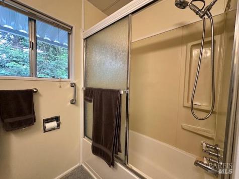 31 Springhill Court Santa Rosa CA 95409