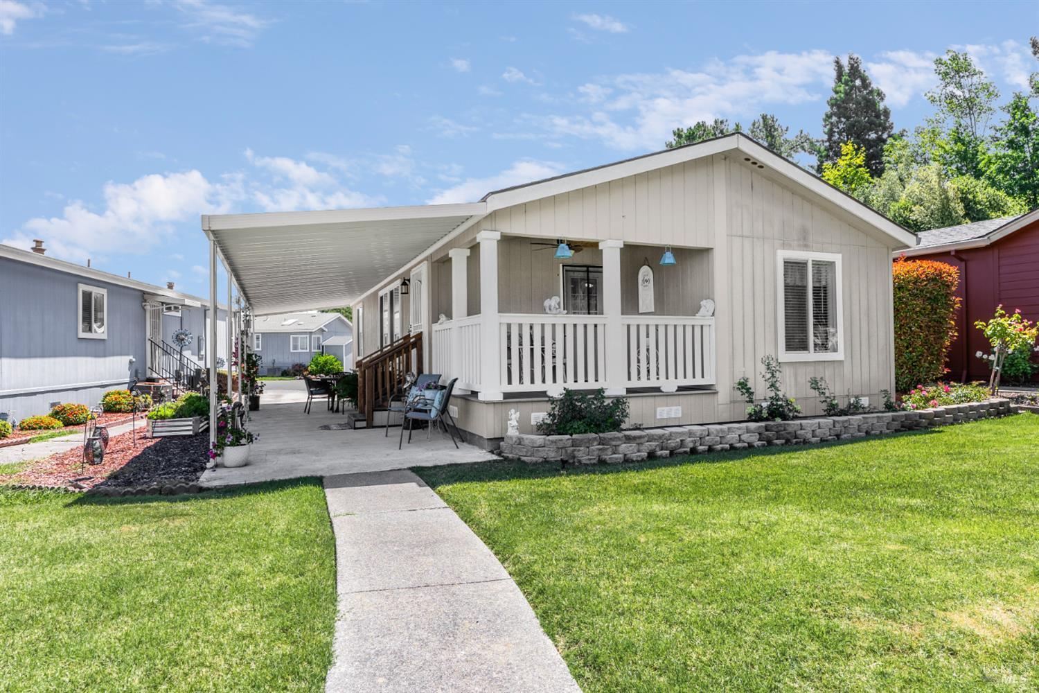74 Circulo Rosalia Rohnert Park CA 94928