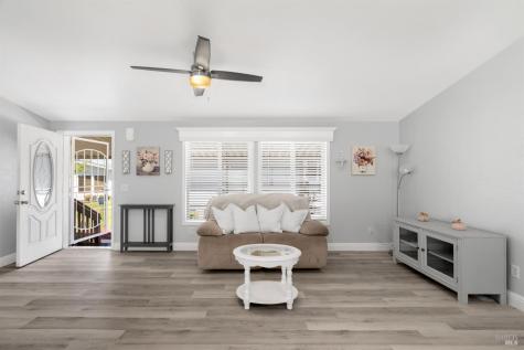 74 Circulo Rosalia Rohnert Park CA 94928