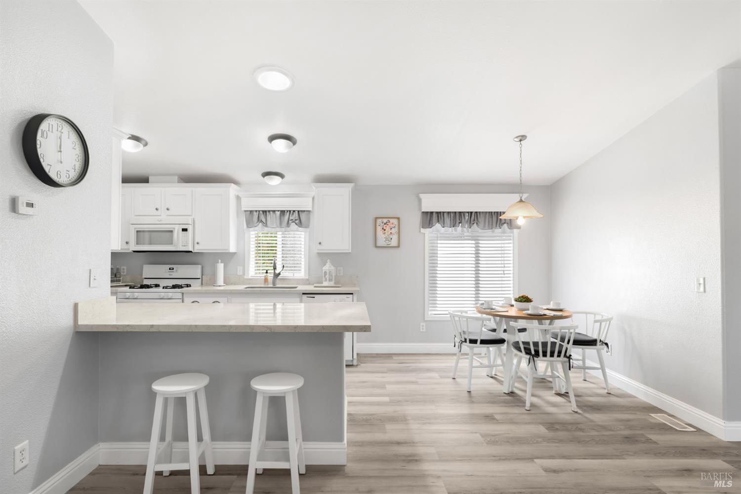 74 Circulo Rosalia Rohnert Park CA 94928