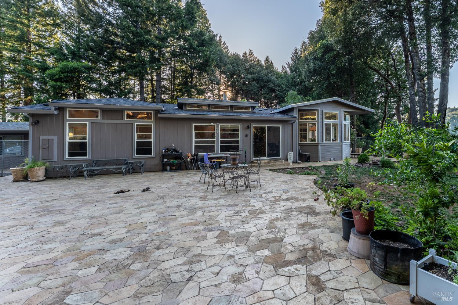54101 Wildwood Drive Leggett CA 95585