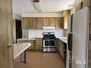 8117 Circle Drive Street Windsor CA 95492